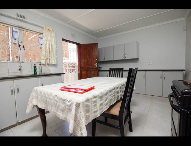 3 BEDROOM HOUSE FOR SALE IN ARENA PARK